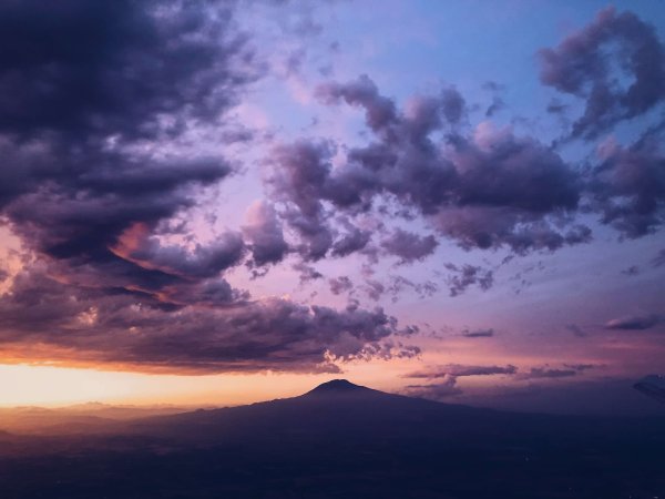 Foto von Chase Moyer auf Unsplash Sky and Mountain